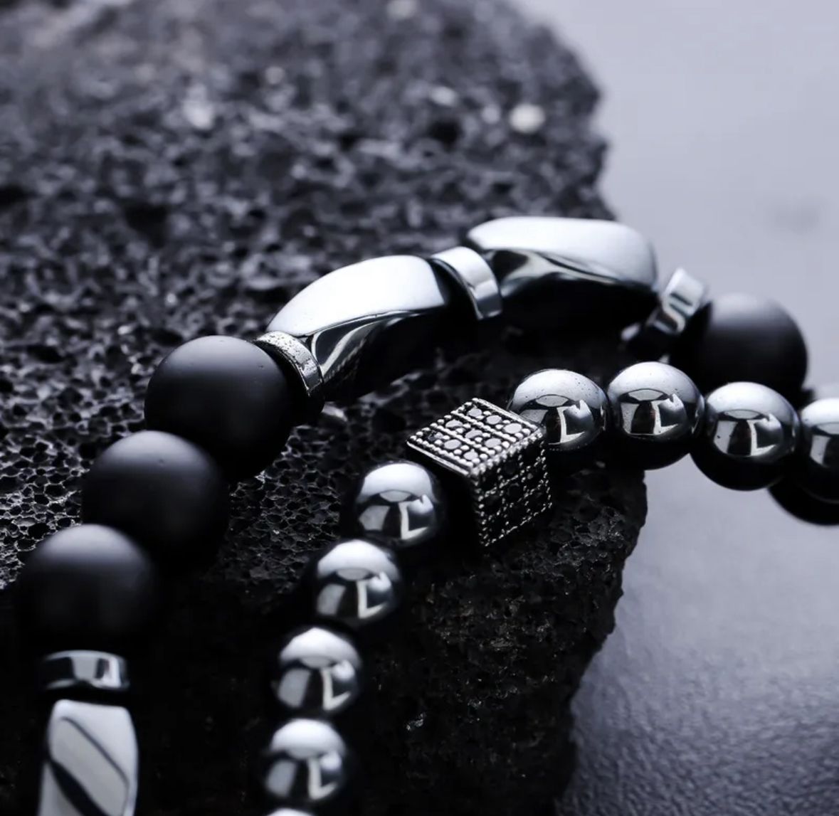 Juego de dos pulsera obsidiana/hematita