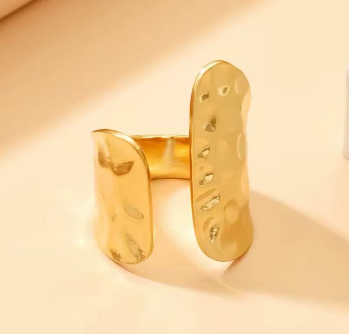 Anillo asimétrico chunky