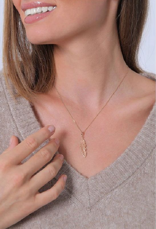Collar pluma dorado