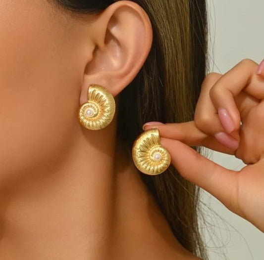 Aretes estilo bohemio forma concha mar