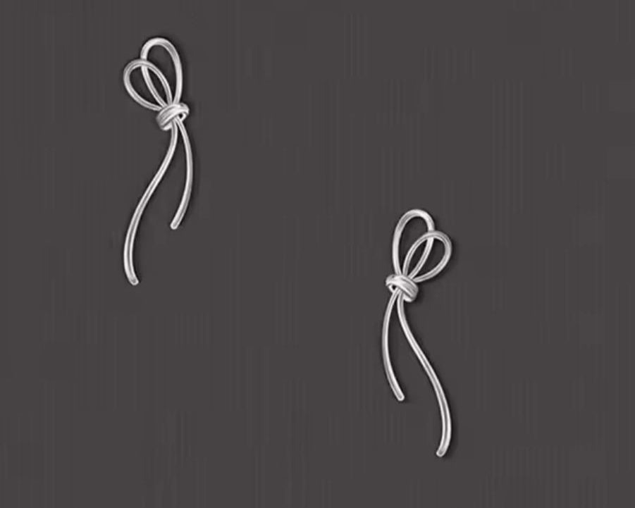 Arete de lazo plata .925