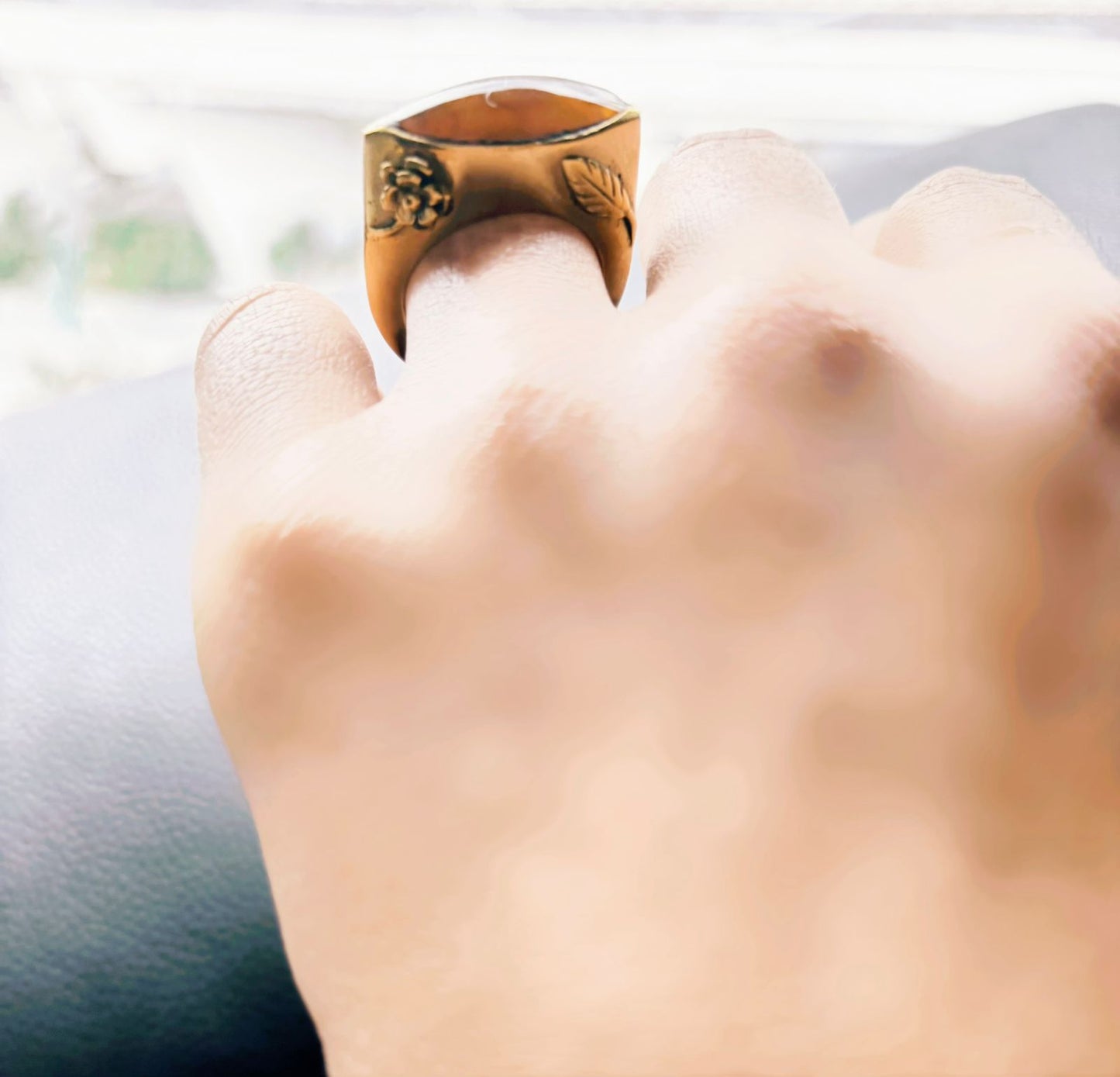 Anillo piedra café tigre autoajustable