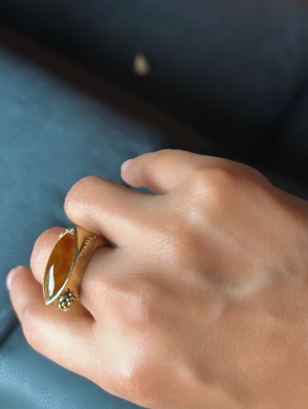 Anillo piedra café tigre autoajustable