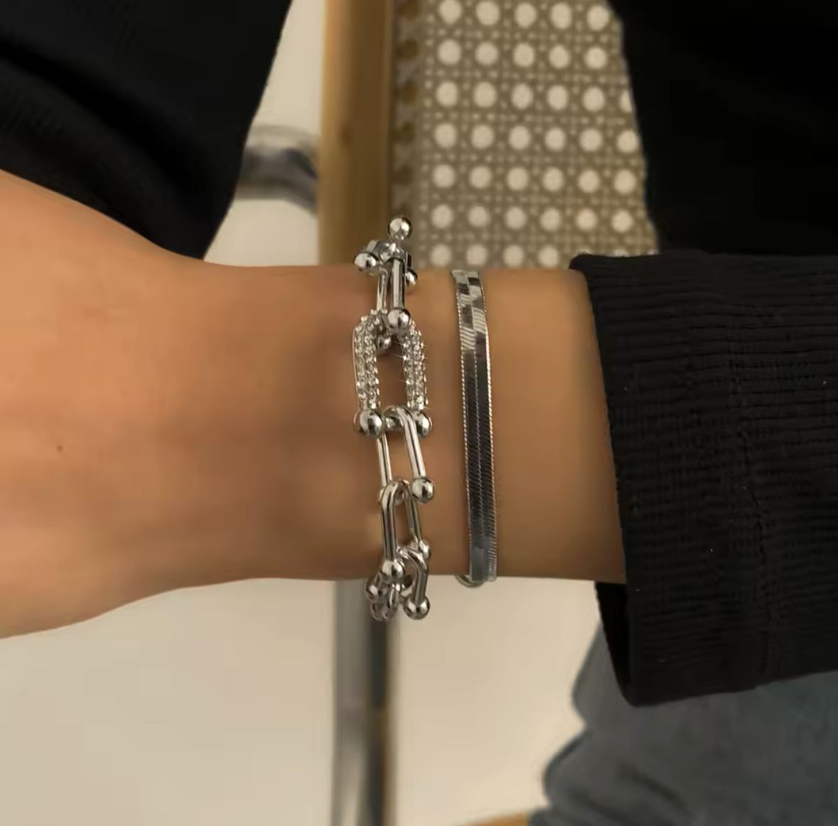 Dos pulseras diamante imitación