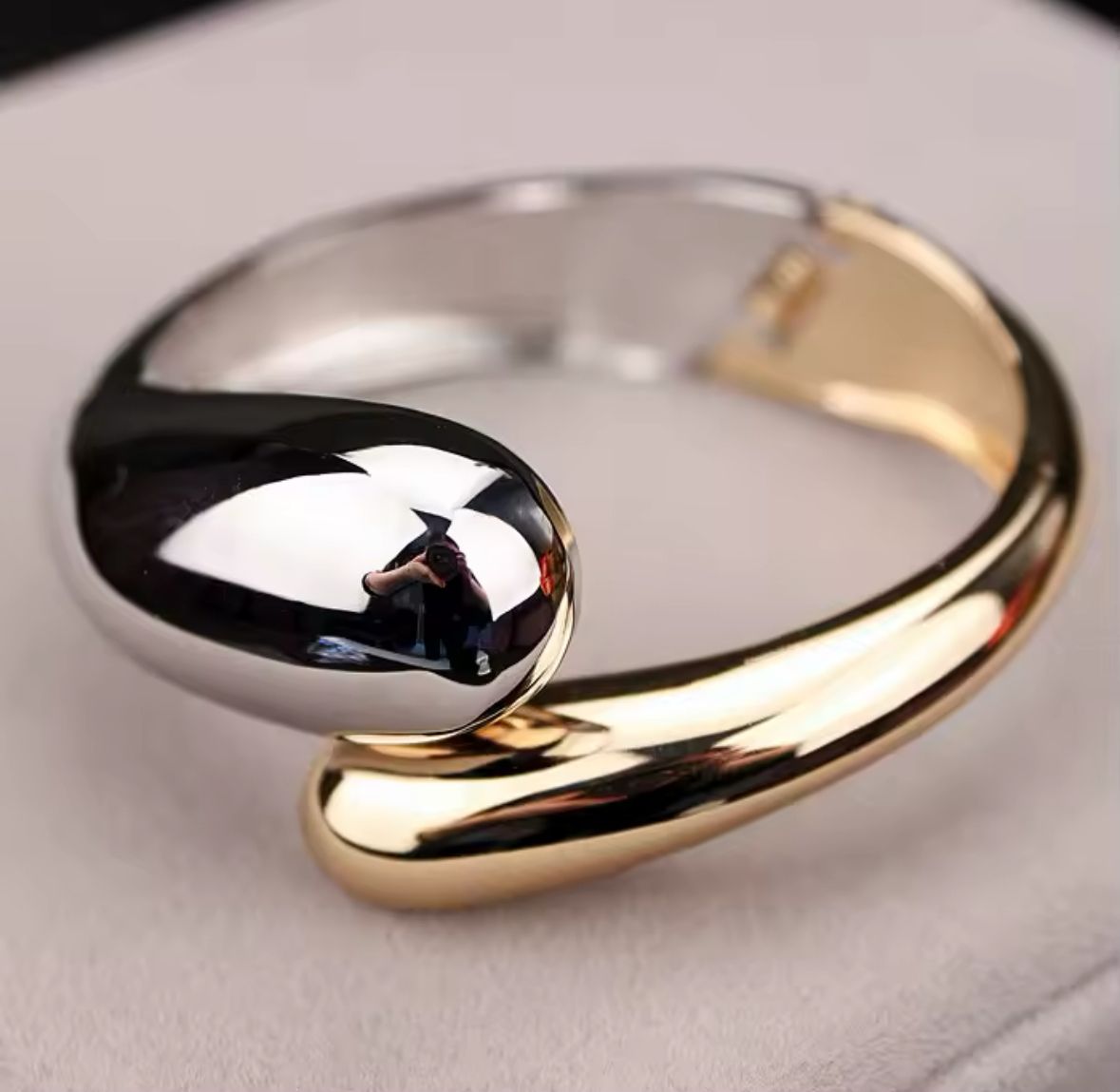 Brazalete dos tonos ancho