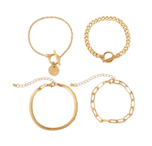 Cuatro pulseras con dije cículo