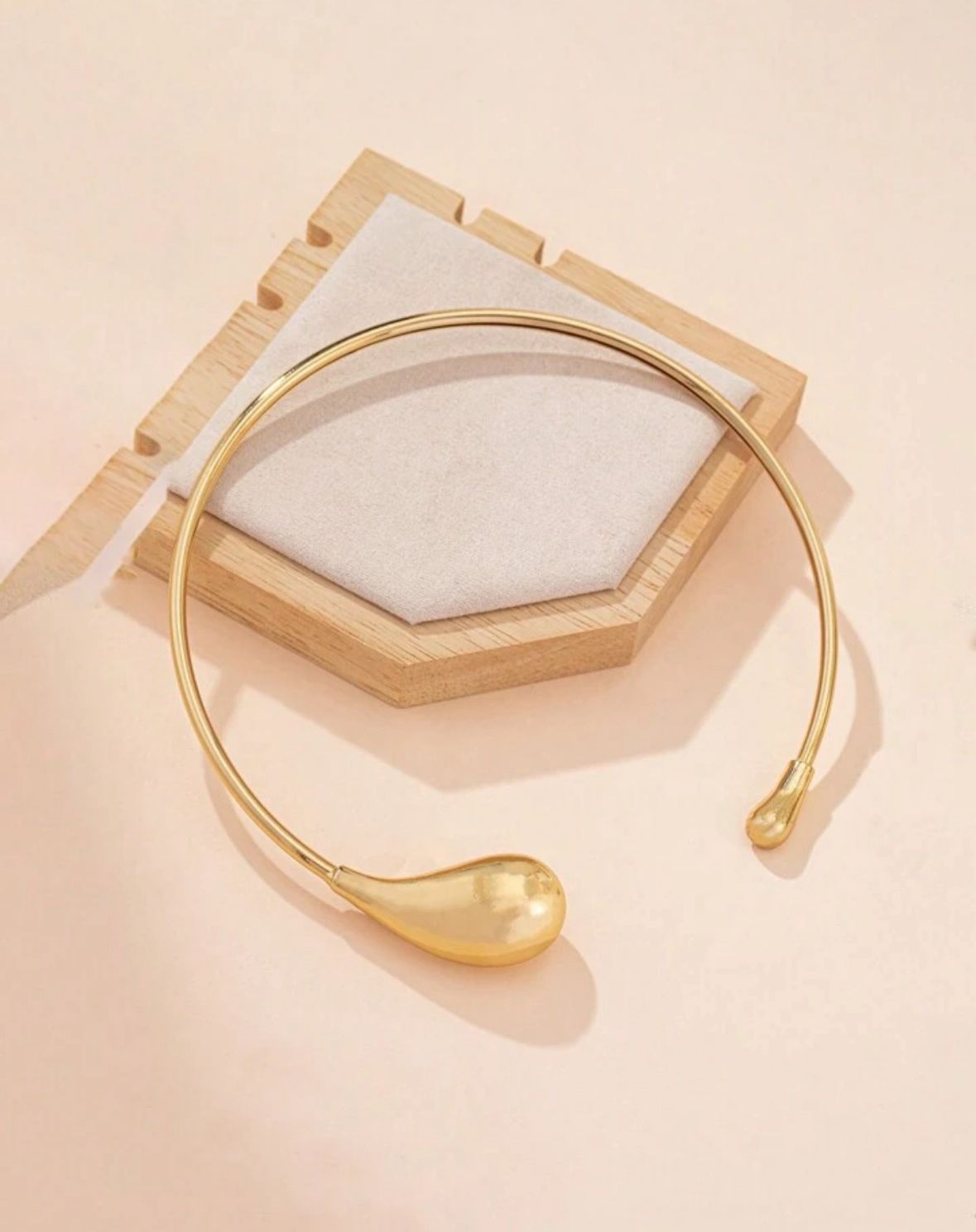 Gargantilla elegante