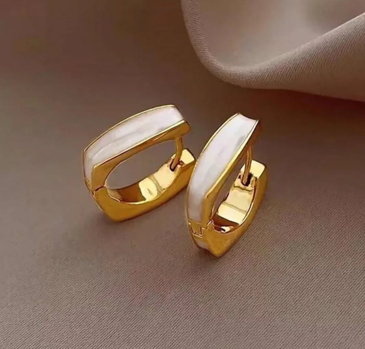 Hoops cuadrados nacar blanco
