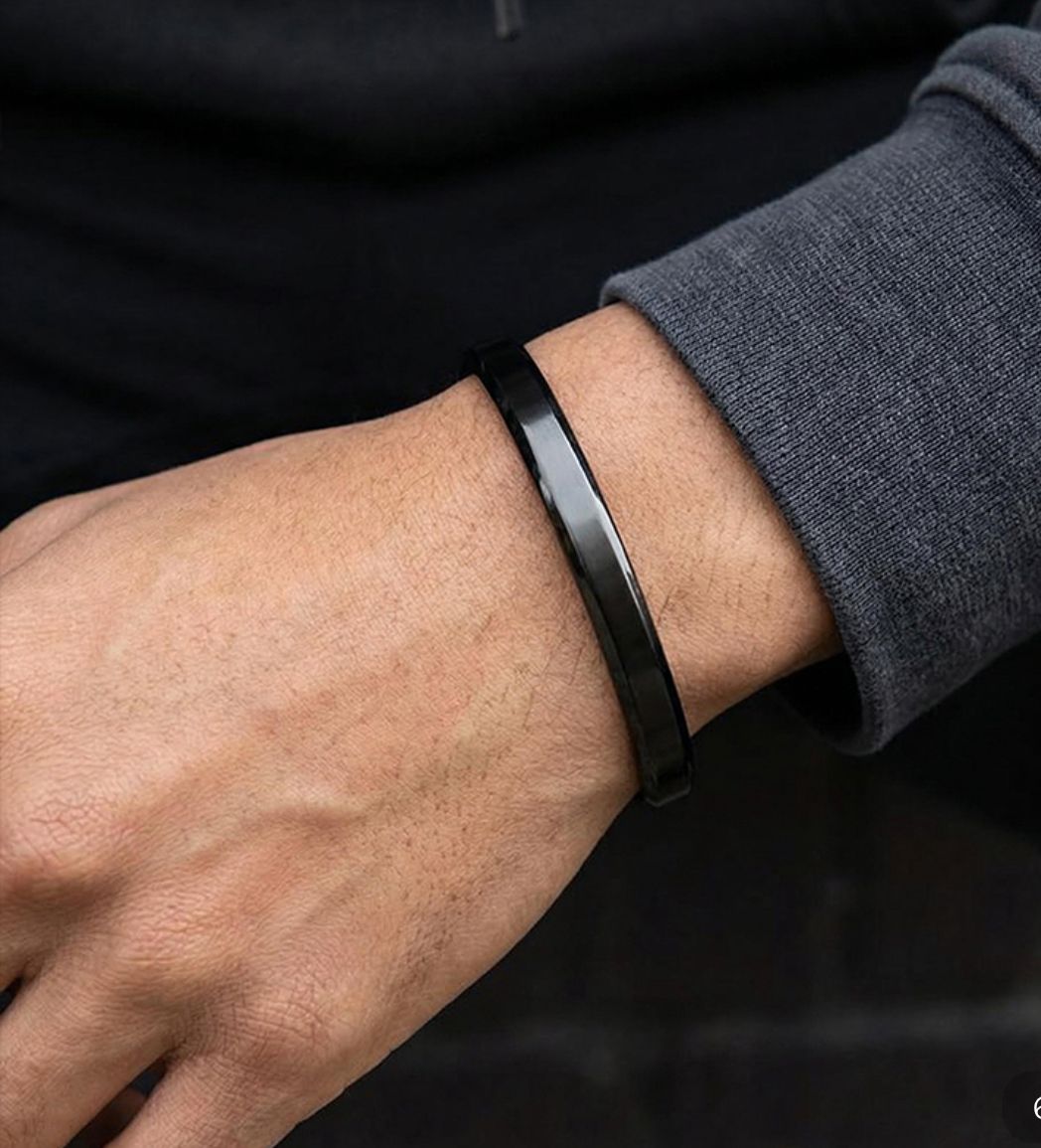 Brazalete negro hombre autoajustable