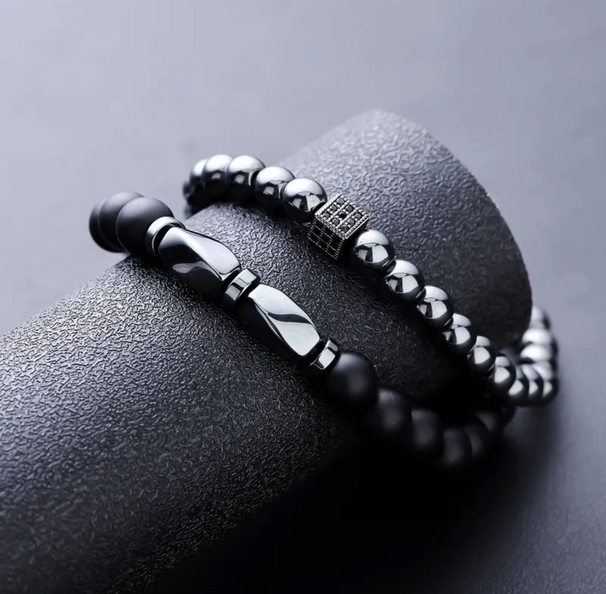 Juego de dos pulsera obsidiana/hematita