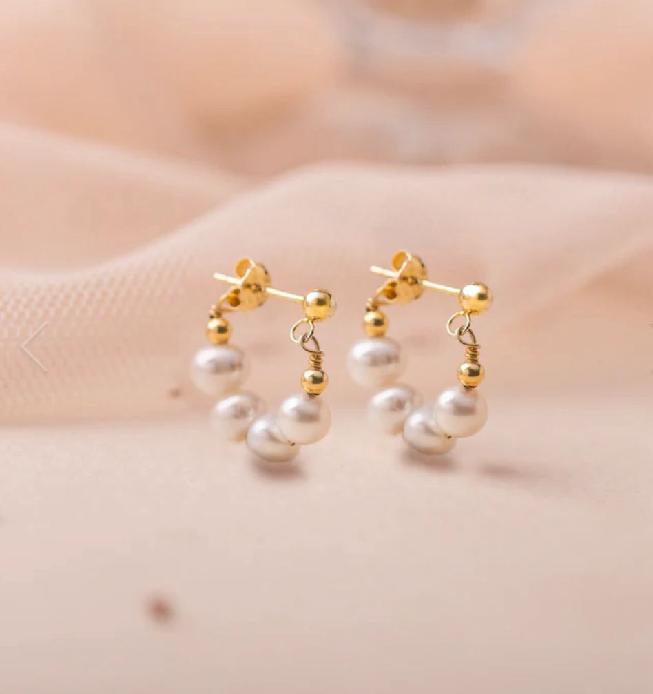 Aretes perlas hoops