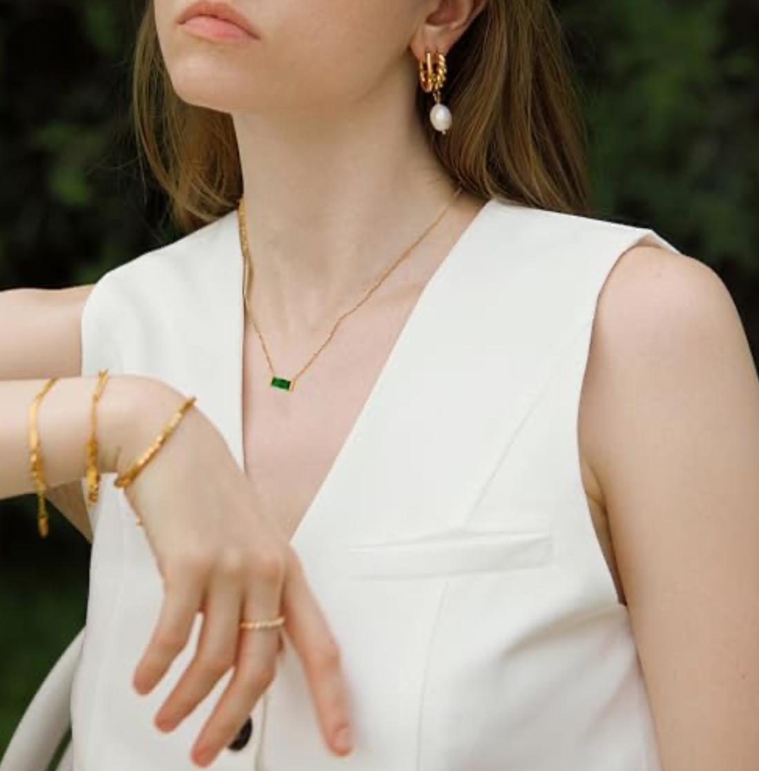 Collar dije verde esmeralda