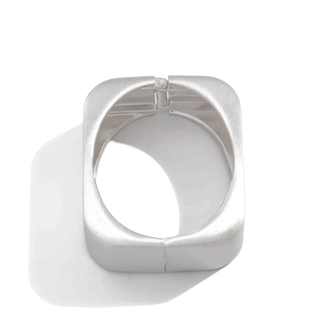 Brazalete plateado mate