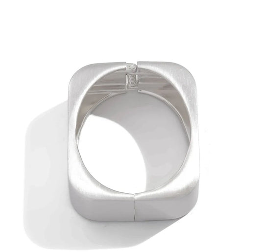 Brazalete plateado mate