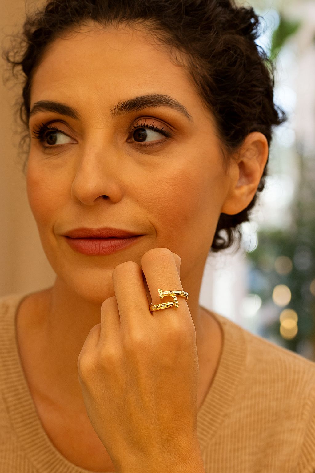 Anillo clavo con circonia autoajustable