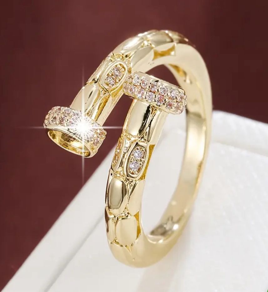 Anillo clavo con circonia autoajustable