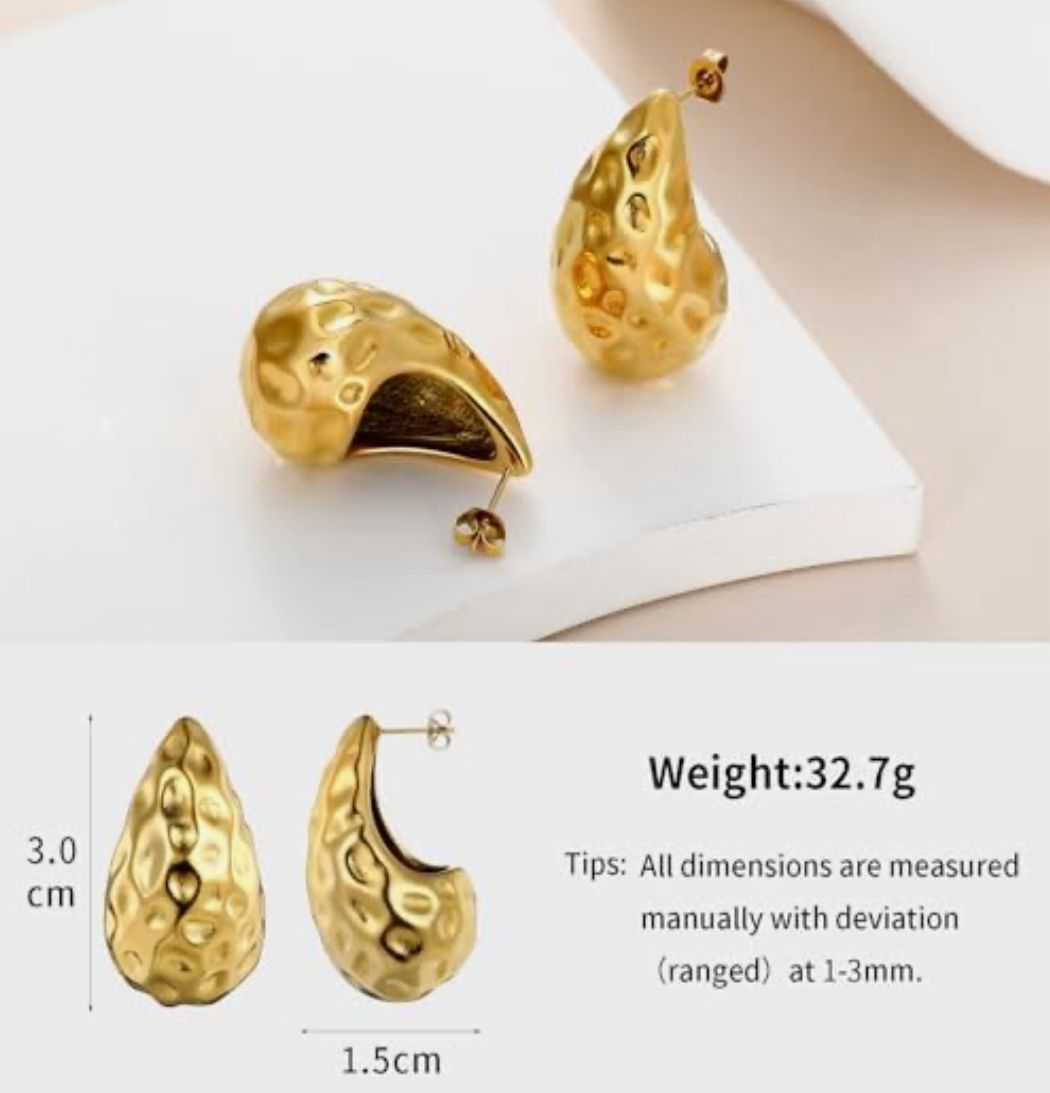 Aretes bold texturizados