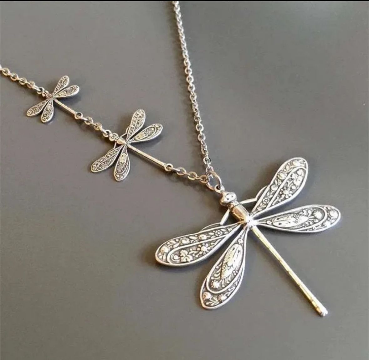 Collar libélula