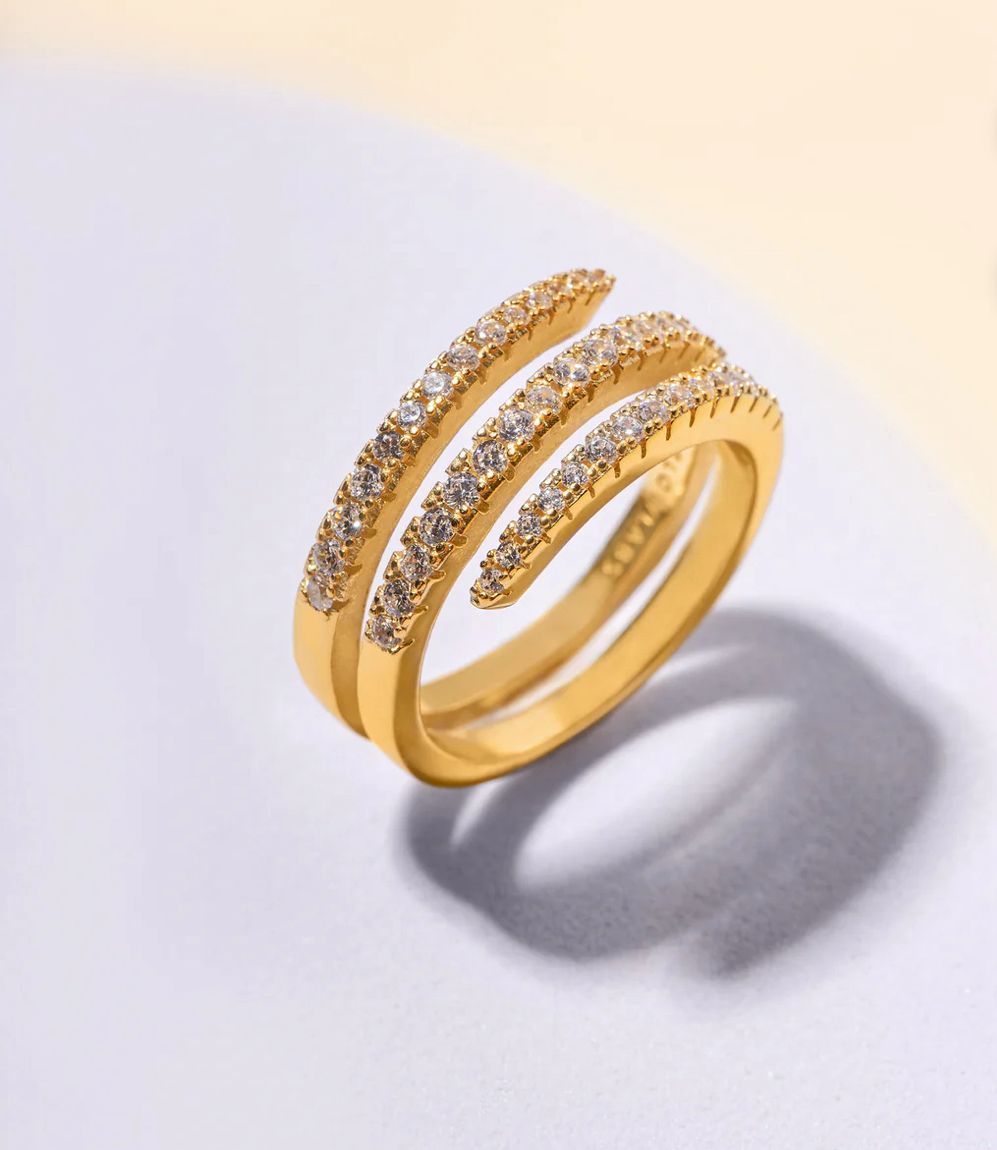 Anillo espiral con zirconia autoajustable