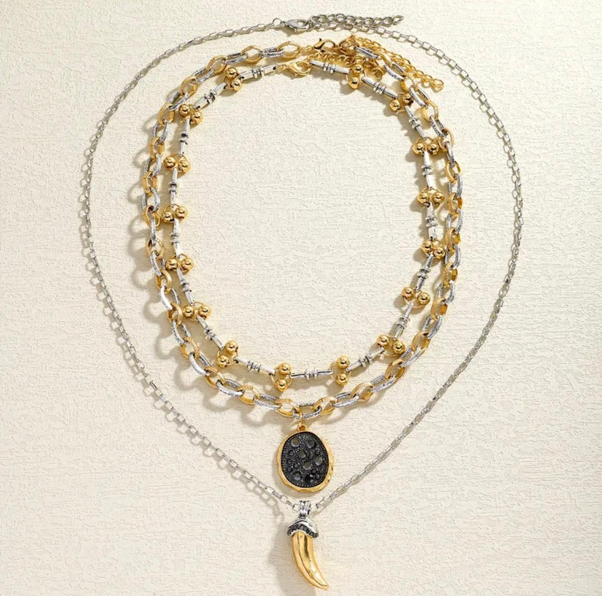 Collar cuerno 3 capas