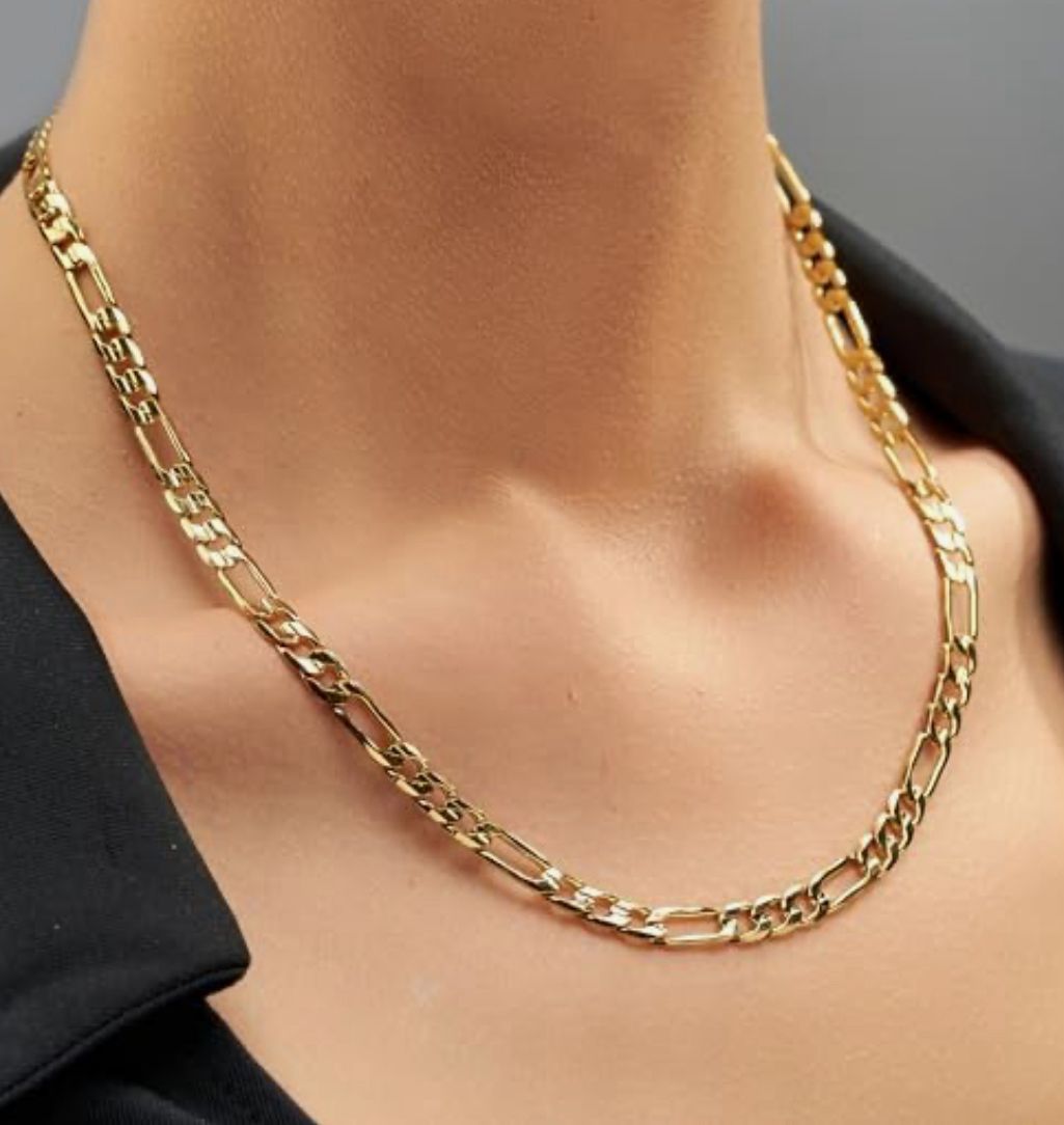 Collar dorado cadena figaro