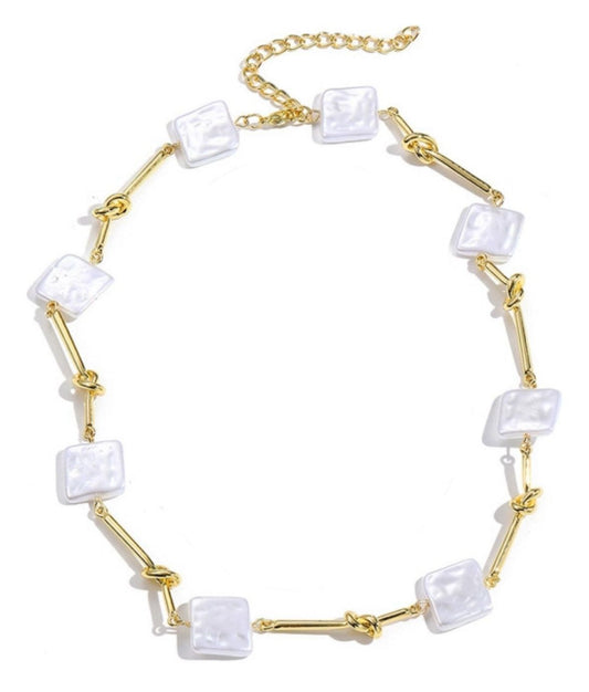 Collar perlas cuadradas