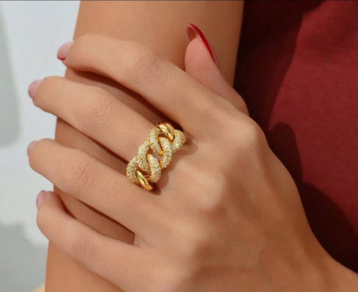 Anillo cadena bold  dorado con zirconia  autoajustable