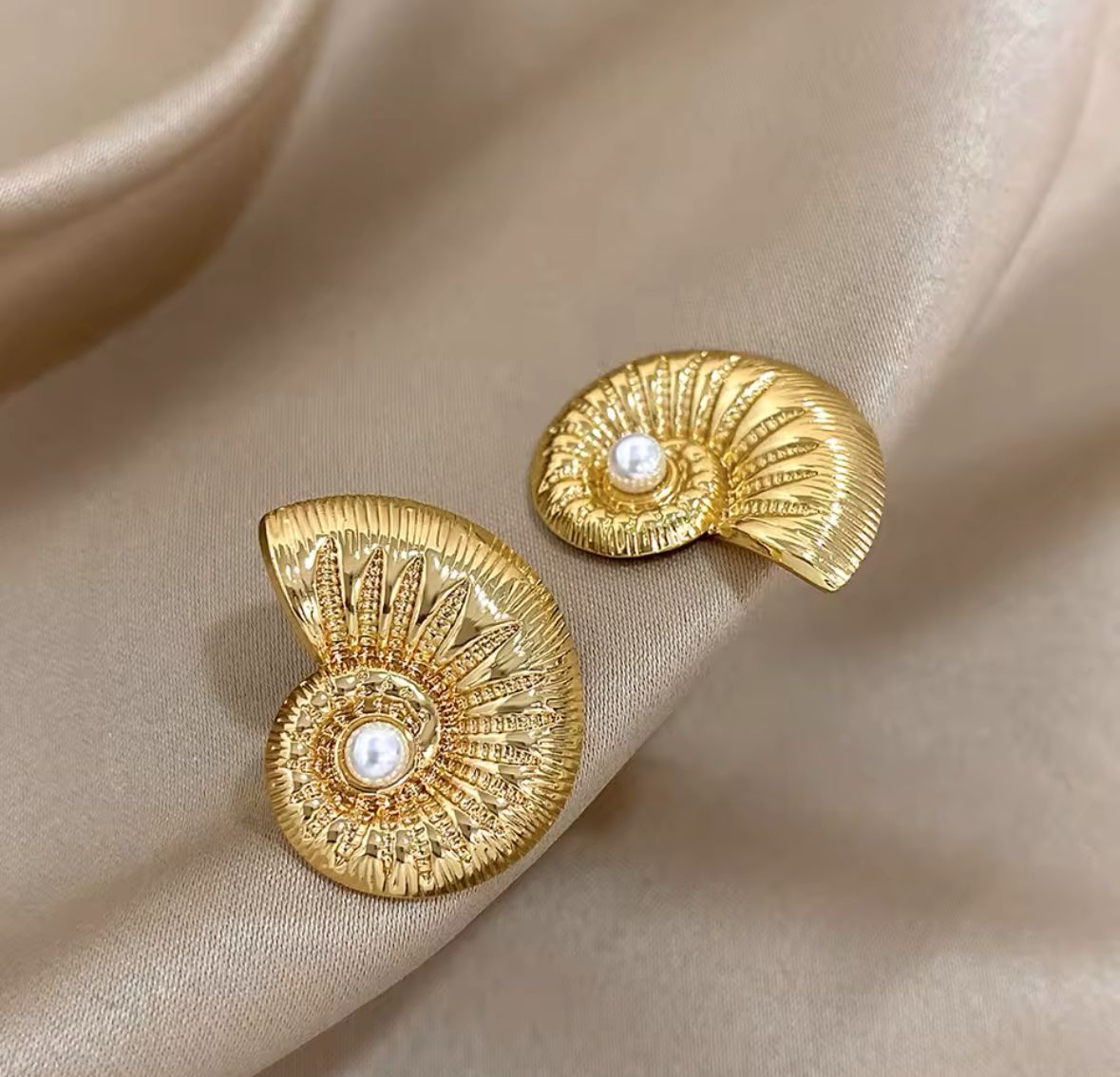 Aretes estilo bohemio forma concha mar