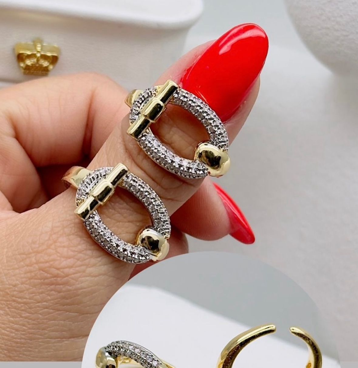 Anillo estilo tiffany con circonio autoajustable