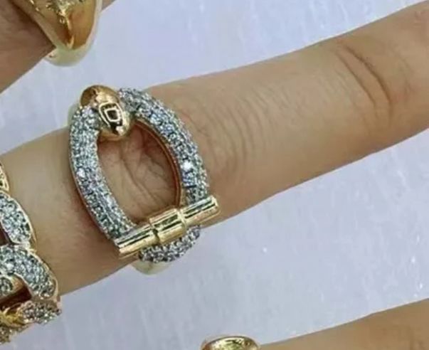 Anillo estilo tiffany con circonio autoajustable