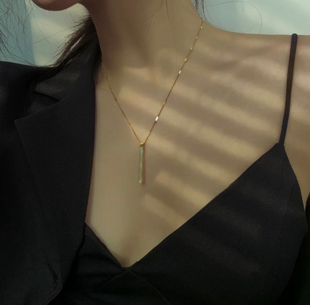 Collar nacar rectangular