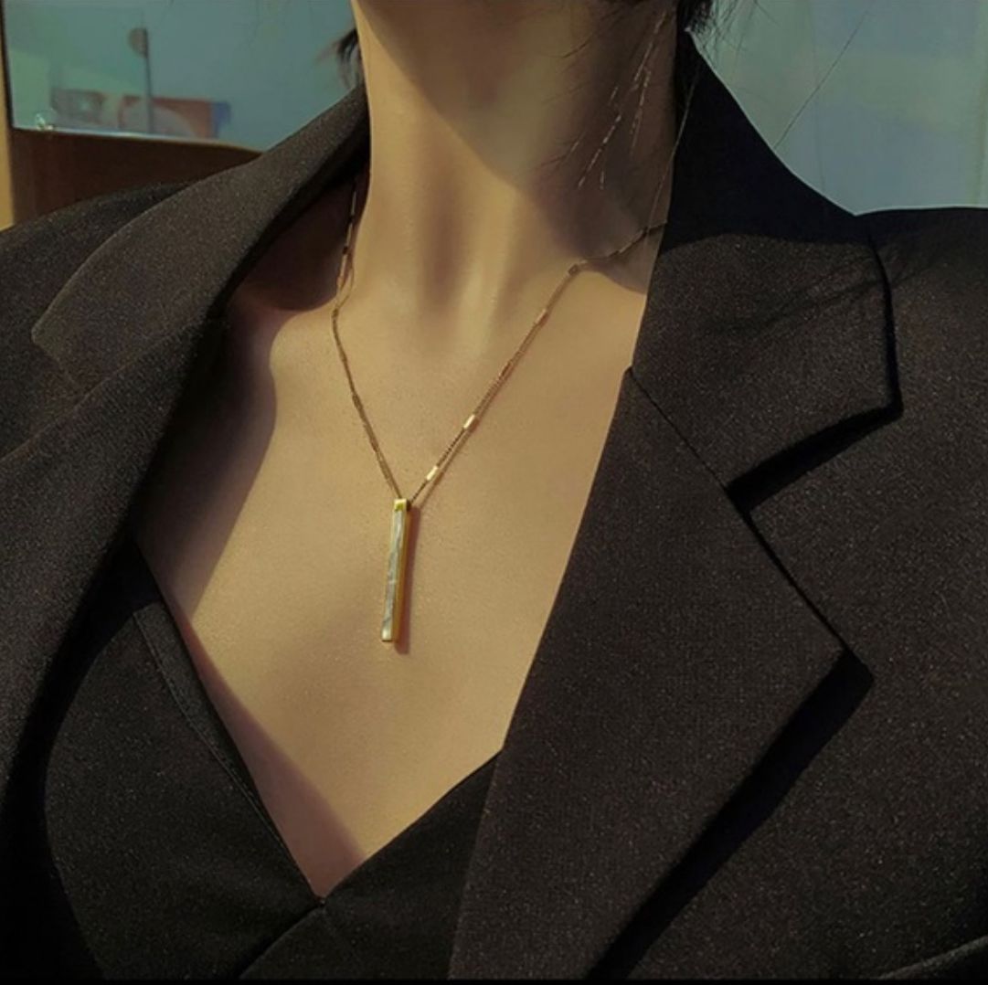Collar nacar rectangular