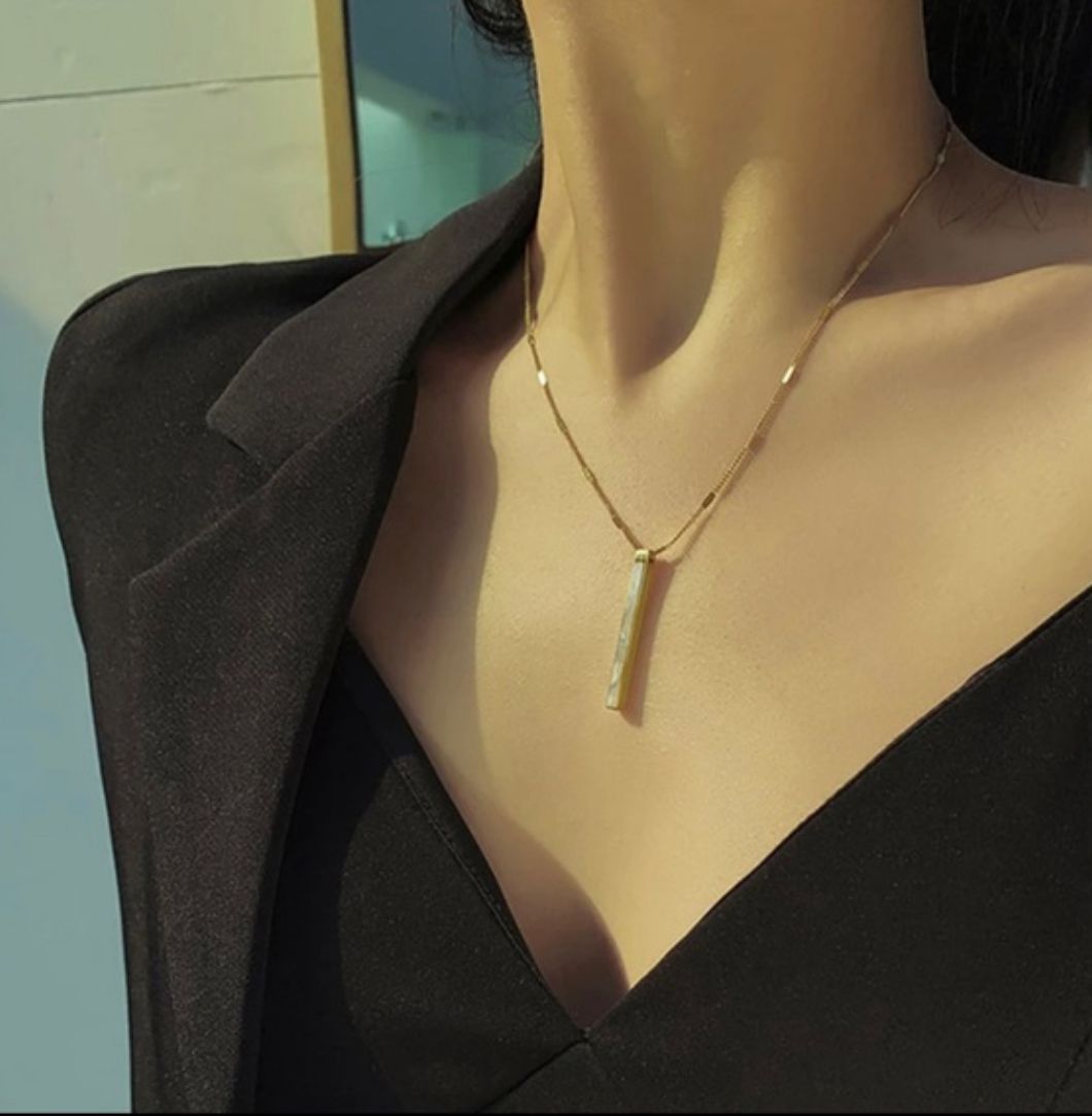 Collar nacar rectangular