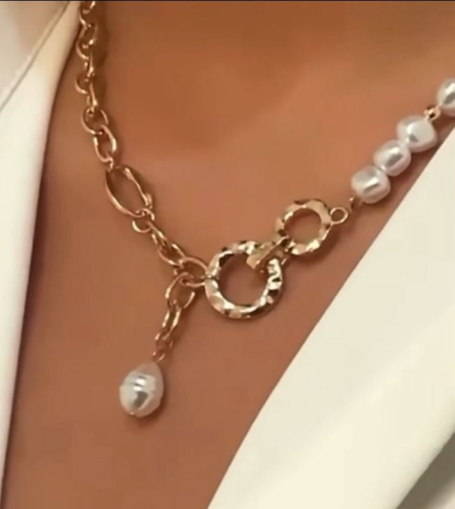 Collar perlas charm