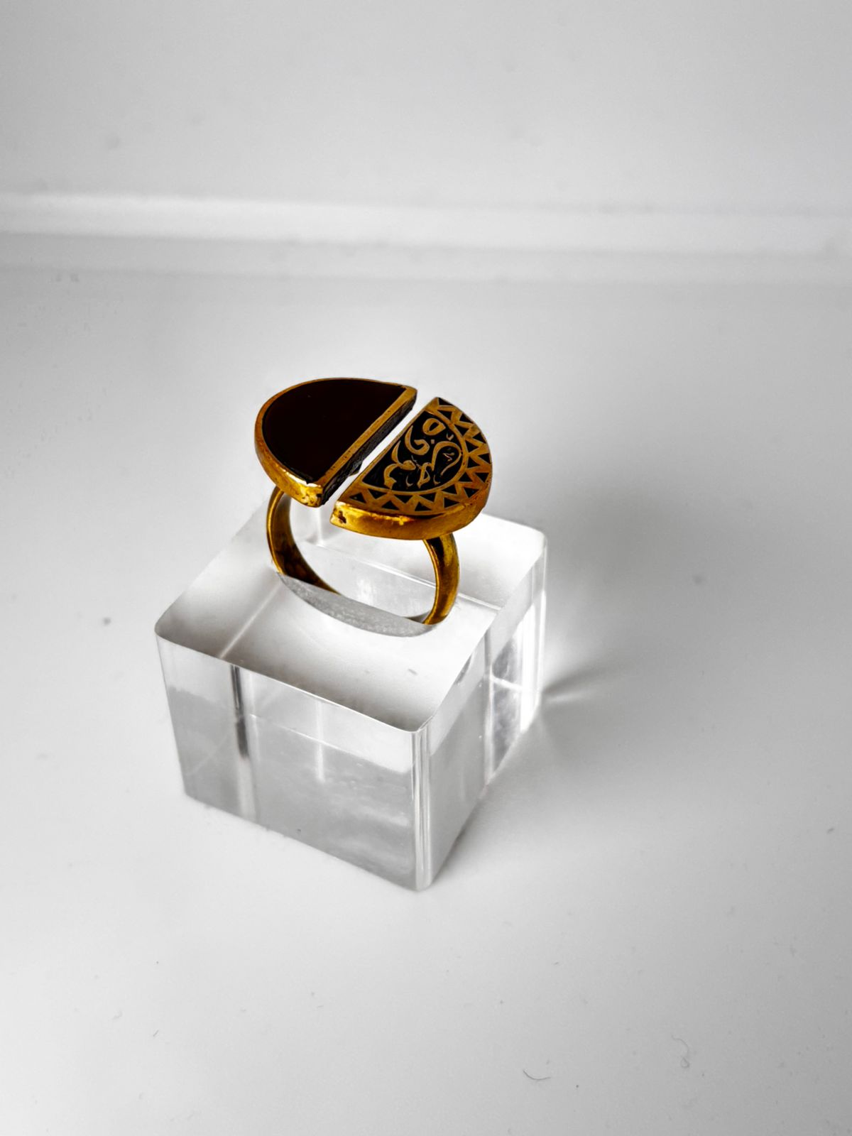 Anillo piedra café  autoajustable