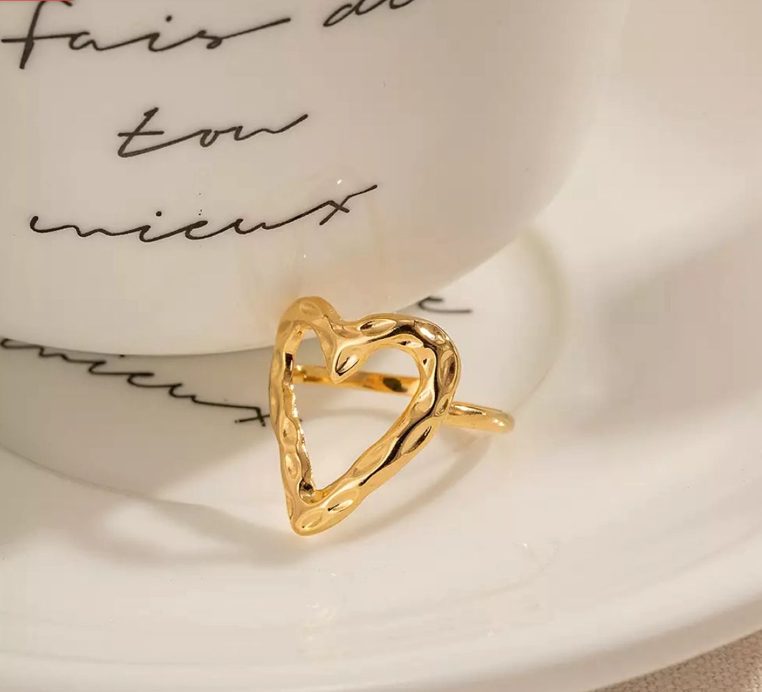 Anillo corazon dorado autoajustable