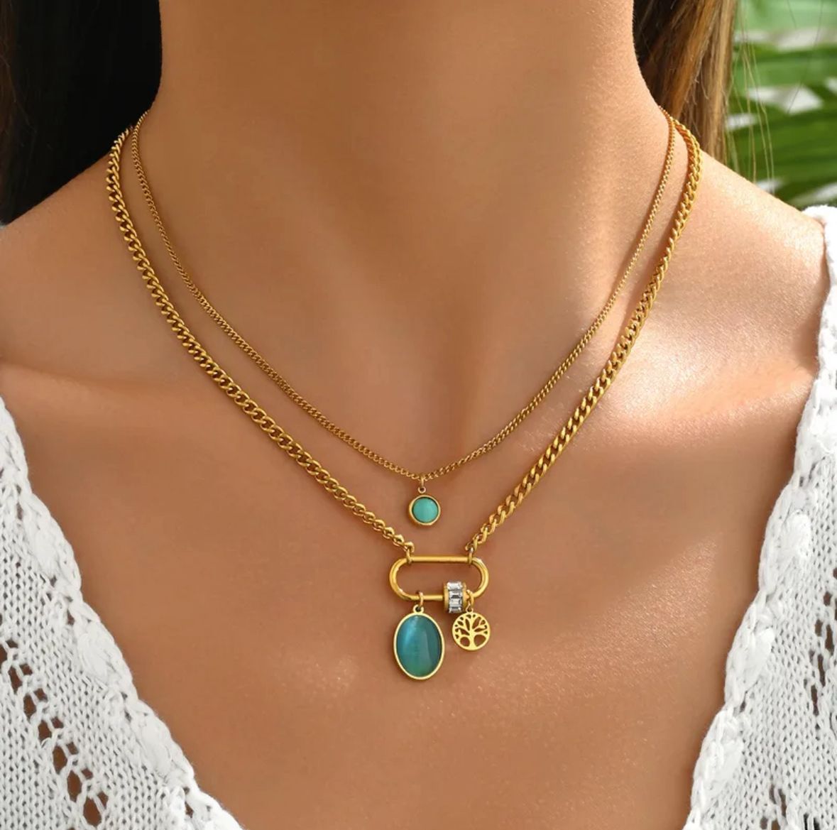 Collar doble layer dije piedra verde