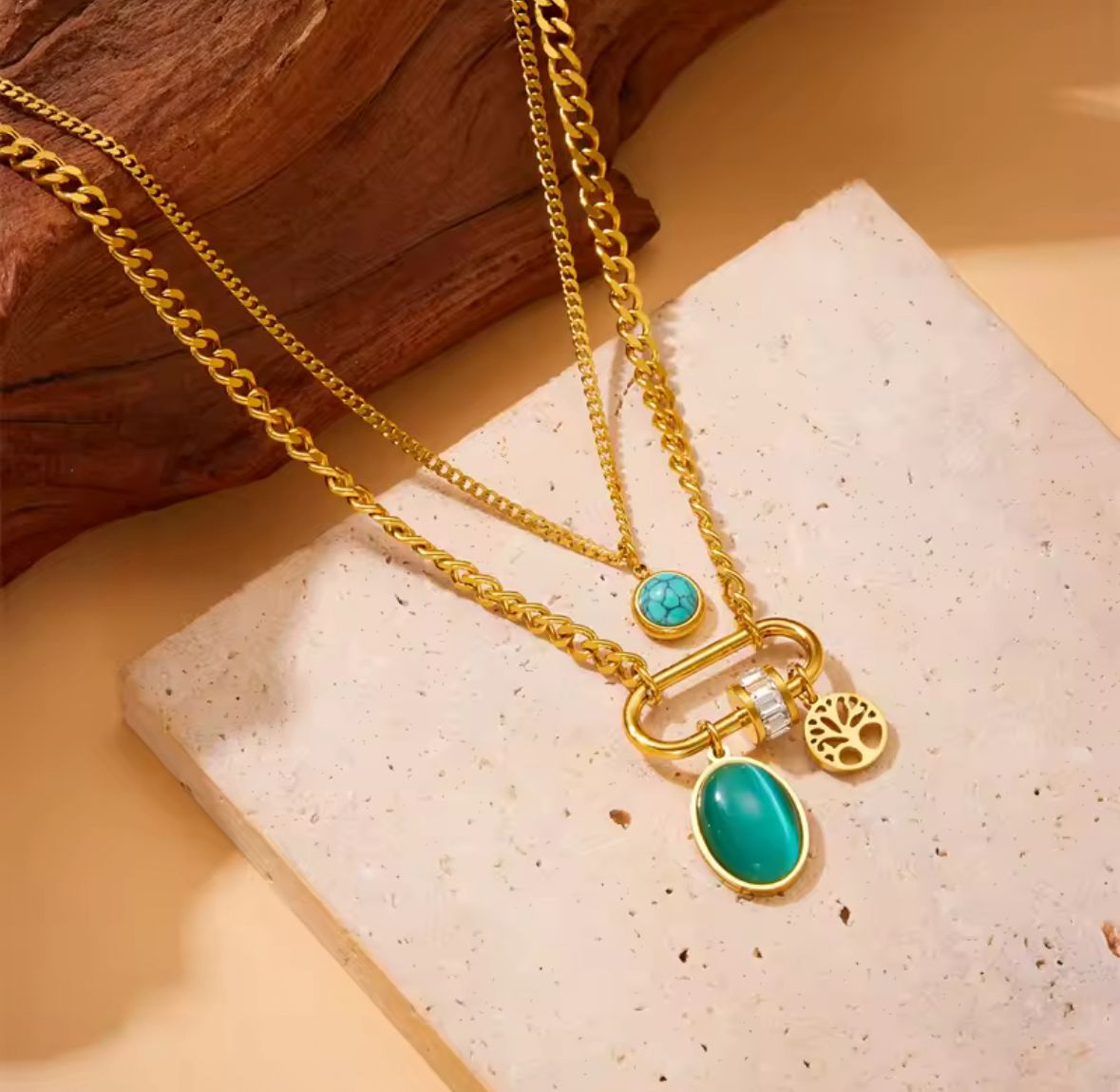 Collar doble layer dije piedra verde