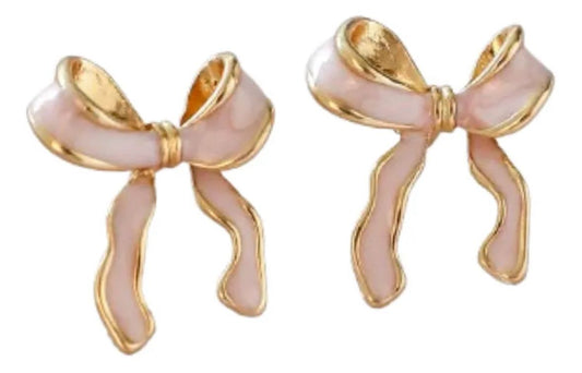 Aretes moño nacarado rosa suave